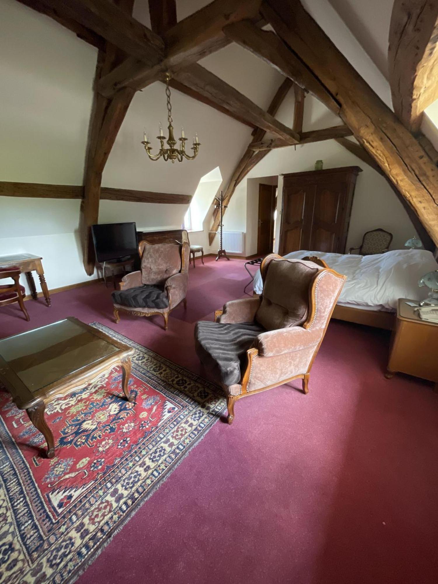 Chateau De La Berchere نوي سان جورج الغرفة الصورة
